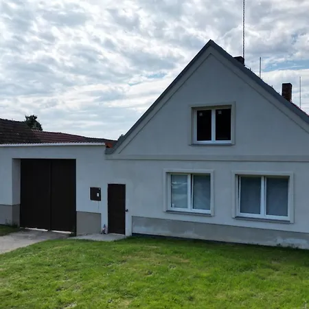 Klid A Pohoda V Moderně Vybaveném Statku * Libín