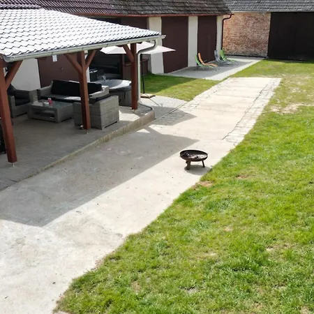 Ubytovani Spolsky Dvur Dom wakacyjny Libín
