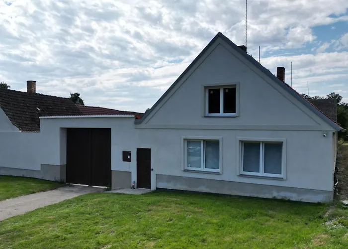 Klid A Pohoda V Moderně Vybaveném Statku * Libín